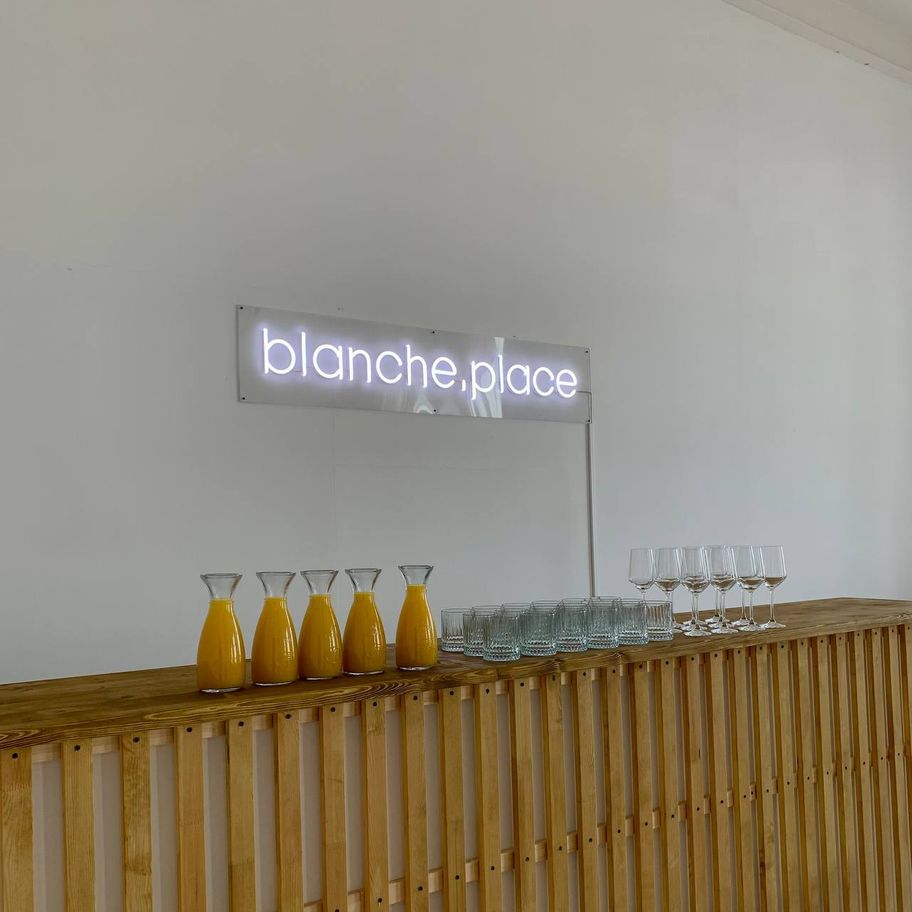 blanche.place